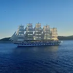 Porthos * Hvar Town