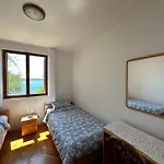 Porthos Daire Hvar Town